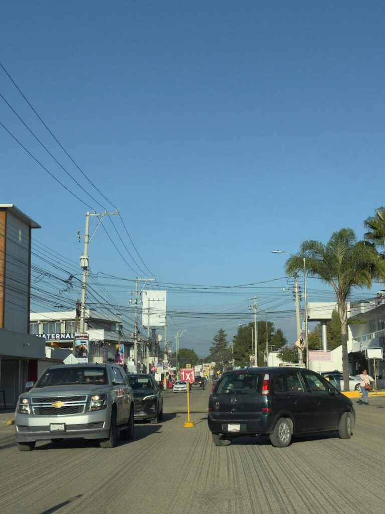 Tráfico en acceso UMAD por obras viales en Camino Real; aplicación del nuevo horario en la UMAD.
