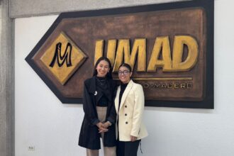 Candidatas MET y VIA juntas después del debate electoral UMAD