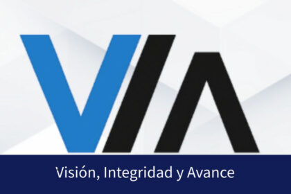 Logotipo del Partido VIA con las palabras “Visión, Integridad y Avance” sobre fondo azul.